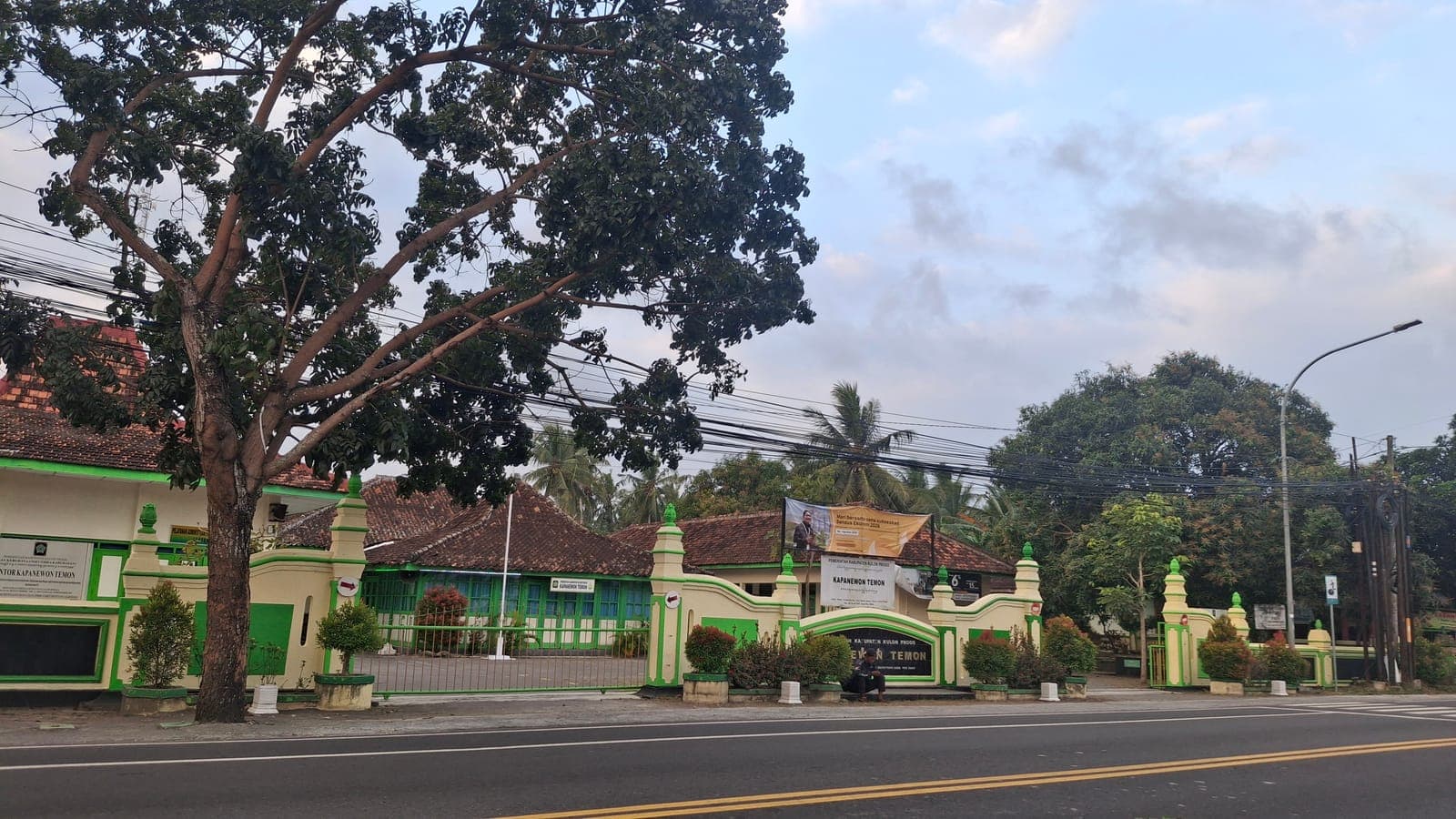 Bangunan kantor Kapanewon Temon